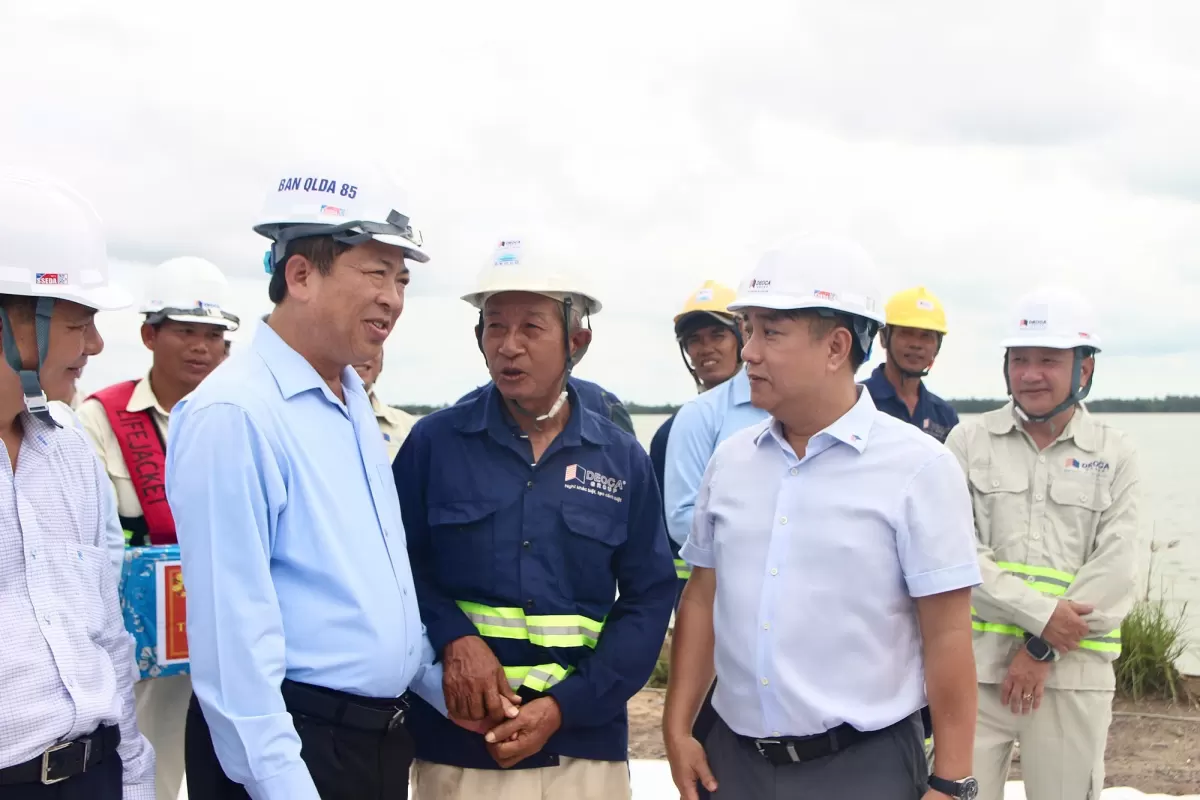 Bộ trưởng Bộ Xây dựng nói về hệ lụy khi người lao động "nhảy" việc liên tục