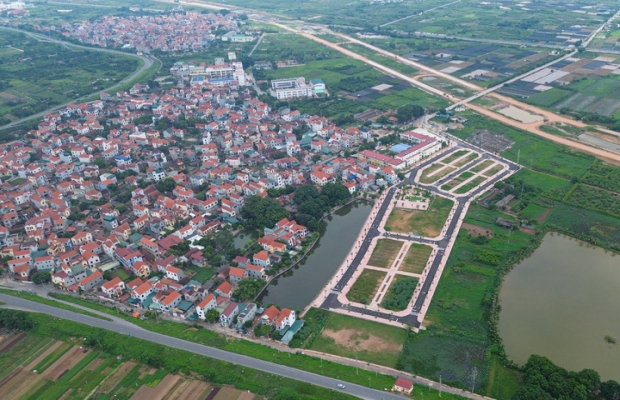 Đấu giá đất ngoại thành Hà Nội lại 'nóng', giá trúng cao gấp nhiều lần khởi điểm