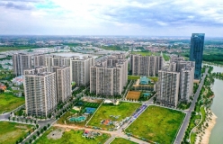 Cứ 3 người mua chung cư thì có đến 2 người mua để đầu tư, đầu cơ...kỳ vọng giá sẽ còn tăng nữa khiến nhiều dự án giá cao nhưng vẫn "cháy hàng"